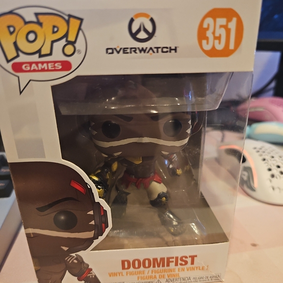 Overwatch Doomfist Funko - Picture 1 of 5